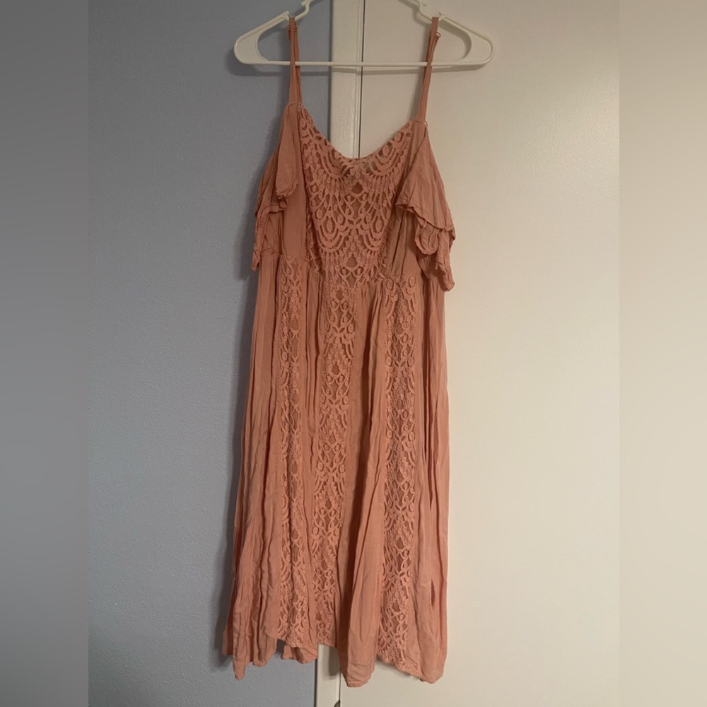 Torrid blush pink off shoulder lace fit and flare midi
blush pink sundress Used - Picture 4 of 4
